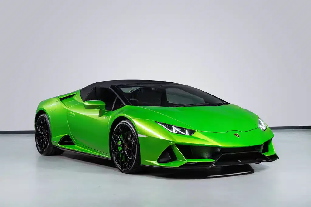Lamborghini hurican evo spyder green hire
