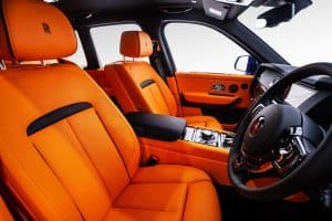 Rolls Royce Cullinan Blue front seats