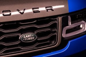 Range Rover Sport SVR -Estoril Blue front logo