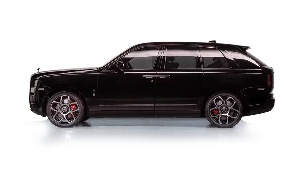 Rolls-Royce-Cullinan-view-from-the-side-cut-out-homepage-min--min