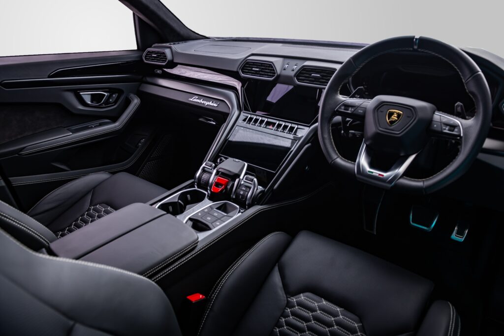 Lamborghini Urus S Hire