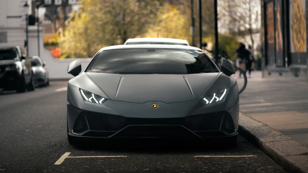 10 mistakes when hiring a supercar