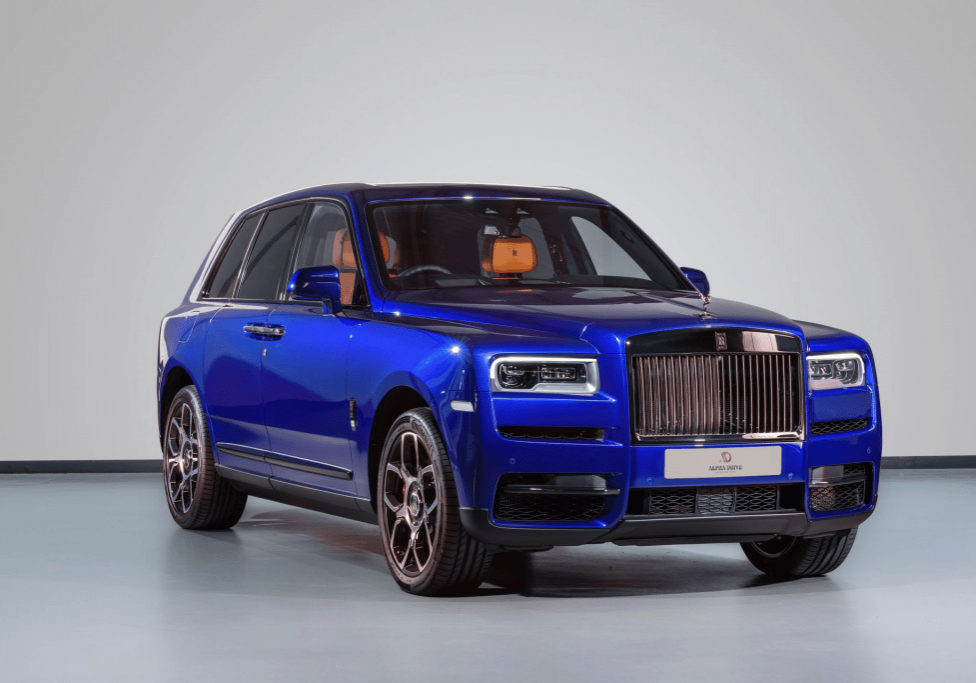 Rolls Royce Cullinan Blue front angled view